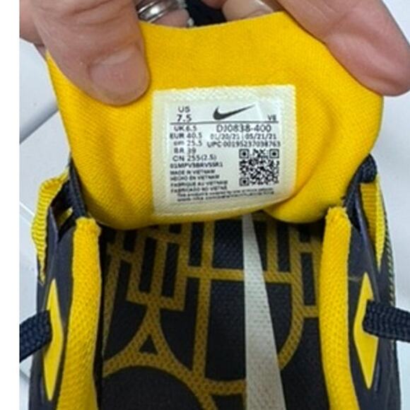 NEW!! "U OF M", Nike Air Zoom Pegasus 3,College, Team Spirit, Univercity, SZ 7.5 - Picture 6 of 16